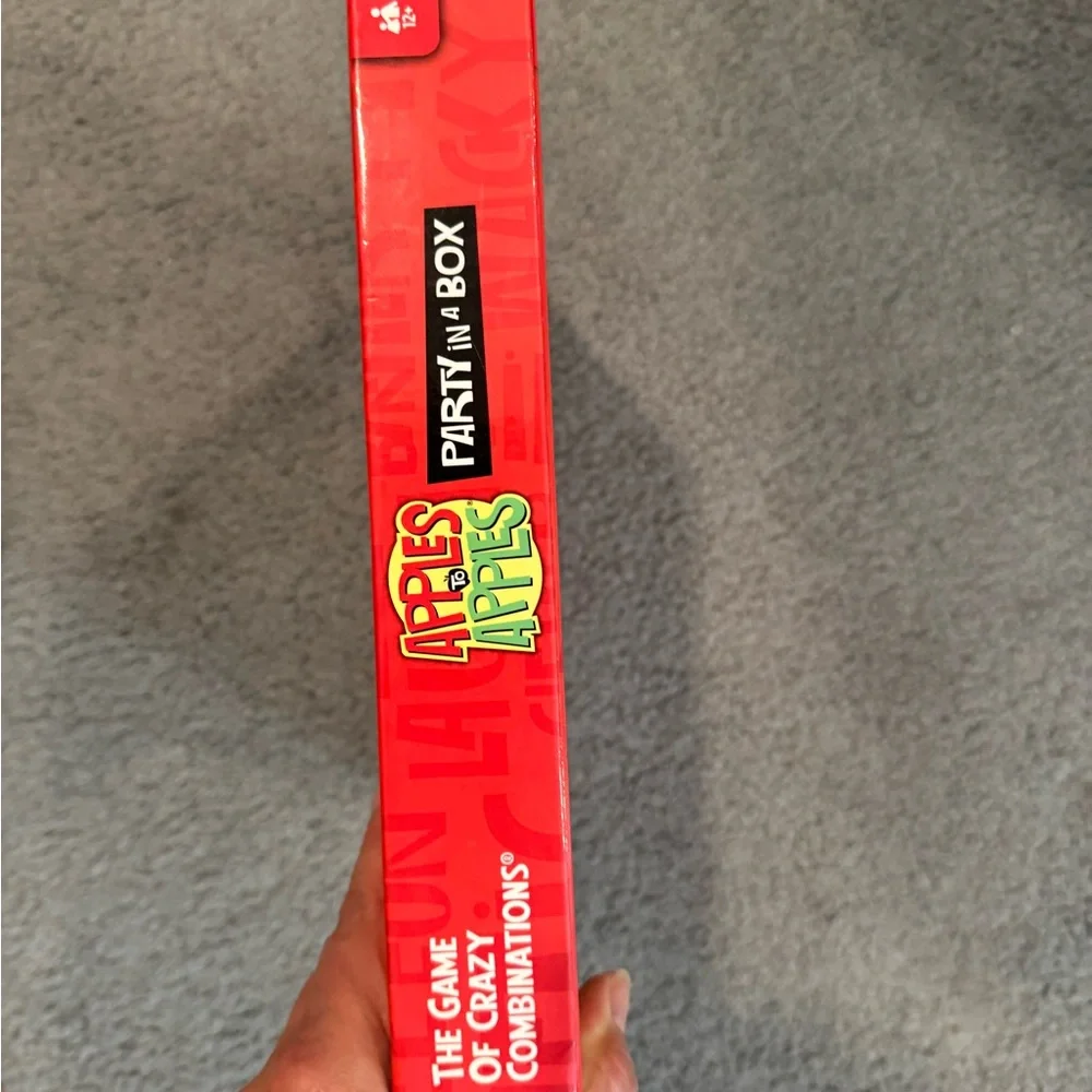 Apples to Apples Party Box Game - Complete & 5 Unopened Card Packs